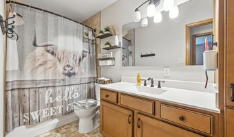 8448 Seattle Slew Ln, Indianapolis, IN 46217