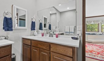 40 LaVanda Ln, Hot Springs Village, AR 71909