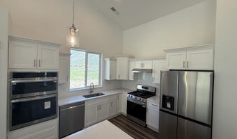409 Rosewood Dr, Bellevue, ID 83313