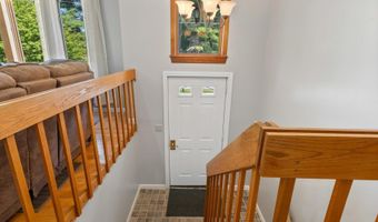 4 Cross Rd, Brookline, NH 03033