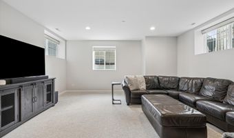 33 N Lincoln Ln, Arlington Heights, IL 60004