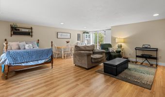 15 S Ridge Dr, Standish, ME 04084