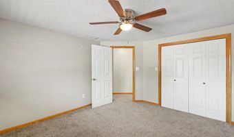606 E Woodstone Ct, Andover, KS 67002
