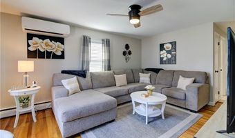 75 Sylvia Ave, North Providence, RI 02911