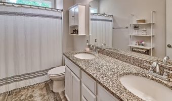 40 Hanging Leaf Ct, Blythewood, SC 29016
