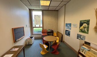 2 Howard St, Augusta, ME 04330