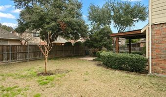 3777 Meadowcreek Cir, Addison, TX 75001