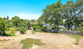 4555 Hillview Dr, La Mesa, CA 91941