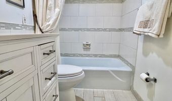 1245 4TH St SW E-207, Washington, DC 20024