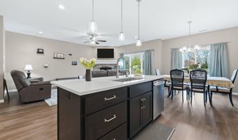 5329 Greyson Heights Dr, Auburn, IN 46706