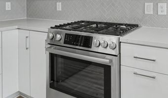 701 N HENRY St 213, Alexandria, VA 22314