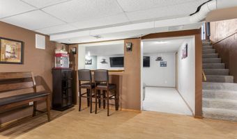 W3268 HEARTLAND Court, Appleton, WI 54915