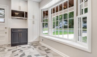 5019 FLEMING Dr, Annandale, VA 22003