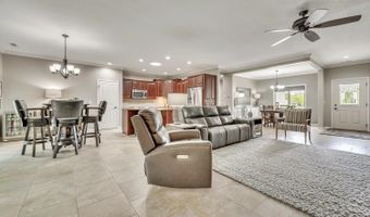 905 Emerald Pines Dr, Arnolds Park, IA 51331