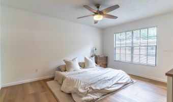 716 EDGEWATER Dr 2A, Orlando, FL 32804