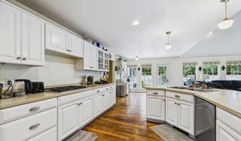 2700 Meadow Creek Way, Arcata, CA 95521