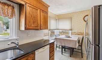 30 Clark Pl, Avenel, NJ 07001