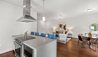 1411 KEY Blvd 411, Arlington, VA 22209