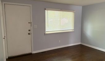 15 Metroview Ct, Ann Arbor, MI 48108