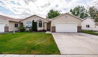 3290 Carolyn Ln, Ammon, ID 83406