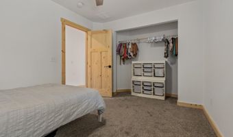 2810 S 392nd Ave, Aberdeen, SD 57401