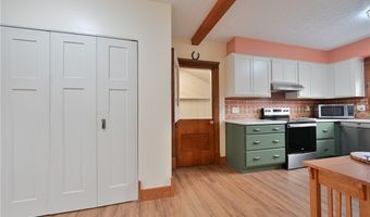 891 Park Ave, Amherst, OH 44001