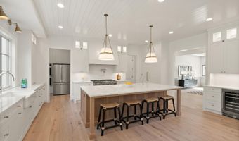 3556 N VALLEY St, Arlington, VA 22207