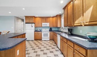 214 2ND St, Bethany Beach, DE 19930