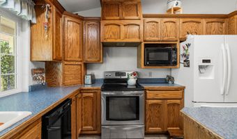 16770 Scout Ave, Anderson, CA 96007
