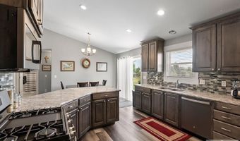 45 S Thompson Ln, Blackfoot, ID 83221