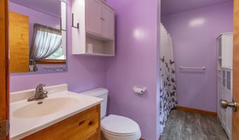 4783 Hinman Settler Rd, Brownington, VT 05860