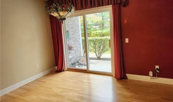 200 Roger Williams Ave 207, East Providence, RI 02916