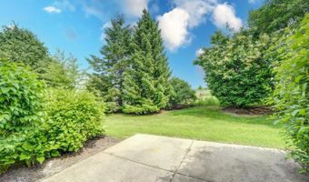 1401 MILLBROOK Dr, Algonquin, IL 60102