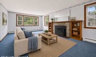 32 Loveland Ln, Bristol, CT 06010
