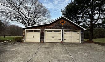 2071 Dewey Rd, Ashtabula, OH 44004
