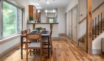 135 Spooks Branch Rd, Asheville, NC 28804