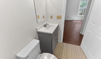 102 DELAWARE Ave, Delmar, DE 19940