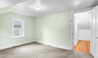 15 Grant St, Bangor, ME 04401