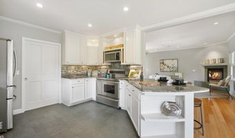 1865 Kalia Way, Haiku, HI 96708