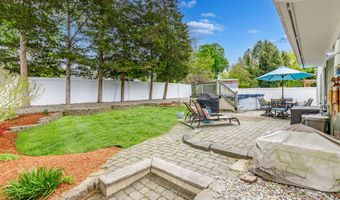 60 Fordham Dr, Aberdeen, NJ 07747