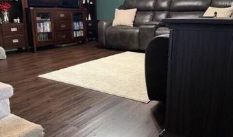 42 May St, Auxier, KY 41602