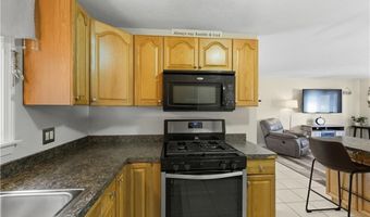 37 Carriage Rd, Cranston, RI 02920