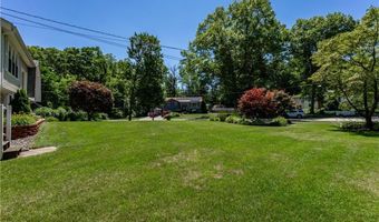26 Sharon Pkwy, North Smithfield, RI 02896
