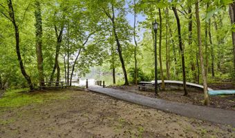 702 BANNEKER Ln, Annapolis, MD 21401