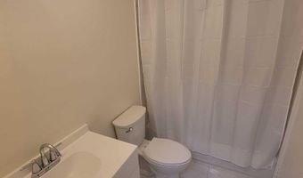 120 Dumbarton Hill Ct, Aberdeen, NJ 07747