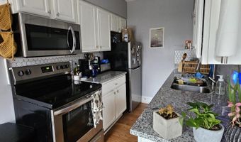 15 Ten Broeck St 2, Albany, NY 12210