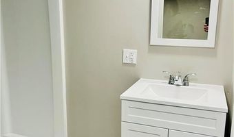 74 Leslie St, Cranston, RI 02910