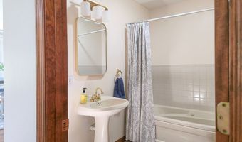 22402 Green Spring Rd, Abingdon, VA 24211