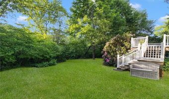 350 Essex Rd, North Kingstown, RI 02852