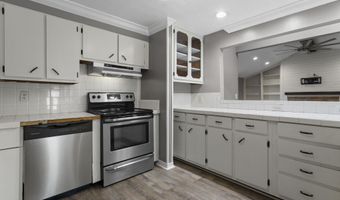 103 Barcelona Ct, Bay St. Louis, MS 39520